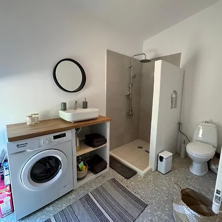 Olivia's Grove-hideway Apartment *